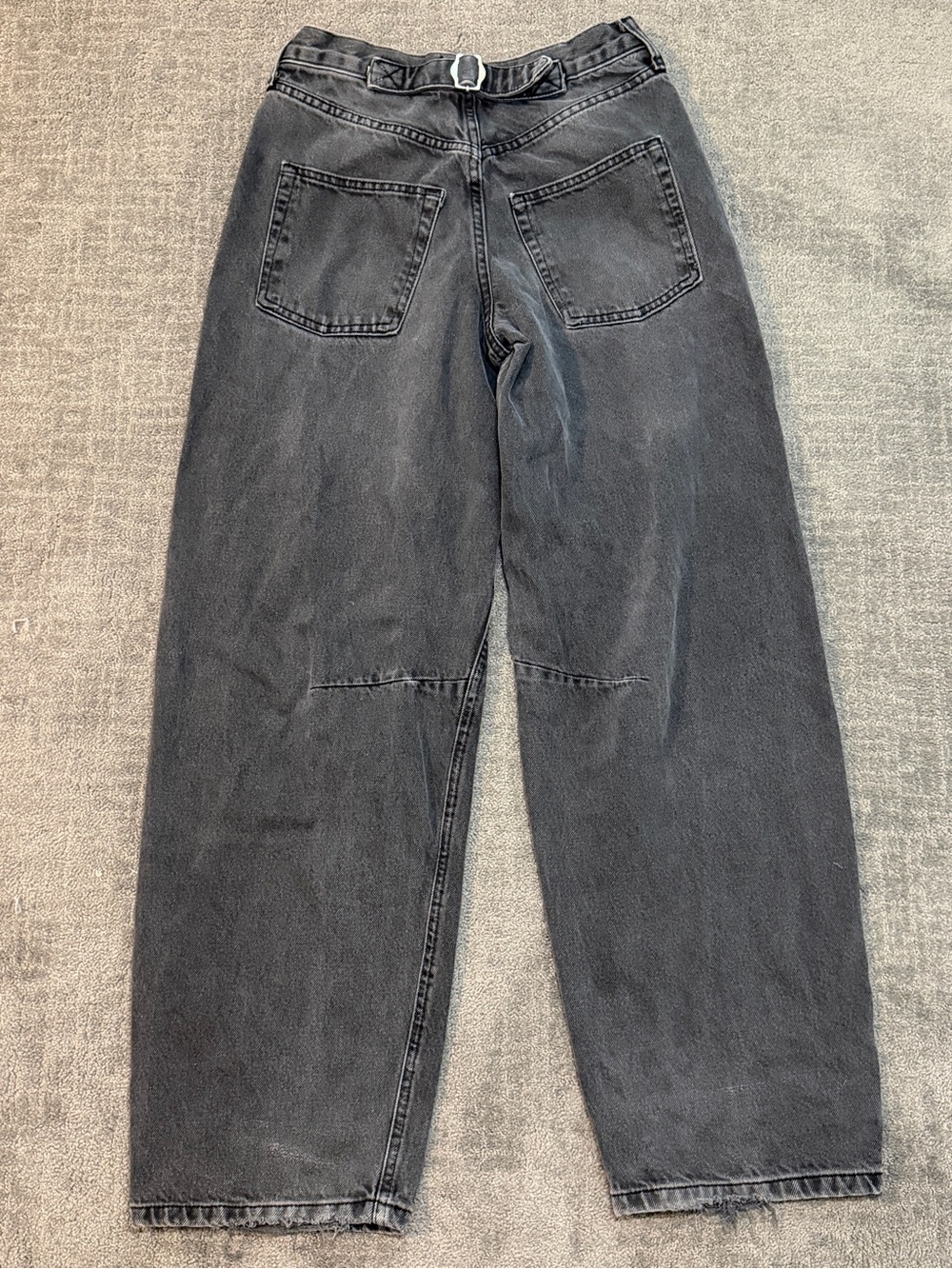 BDG Logan Buckle Baggy Barrel Jeans - Picture 6 of 9